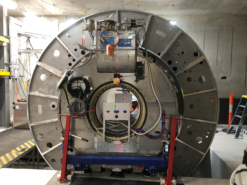 17 - Early days - Superconducting magnet in the outer linac ring structure of Australia’s first clinical MRL